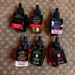 Bath & Body Works LOT 6 Wallflowers Refills Halloween Cinnamon Spiced Apple  Lot